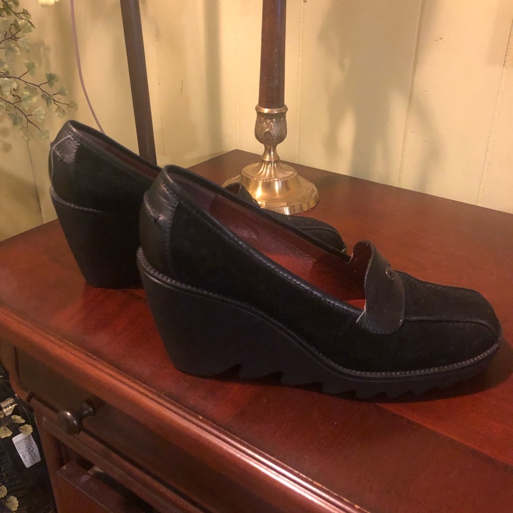 Donald plainer wedges.